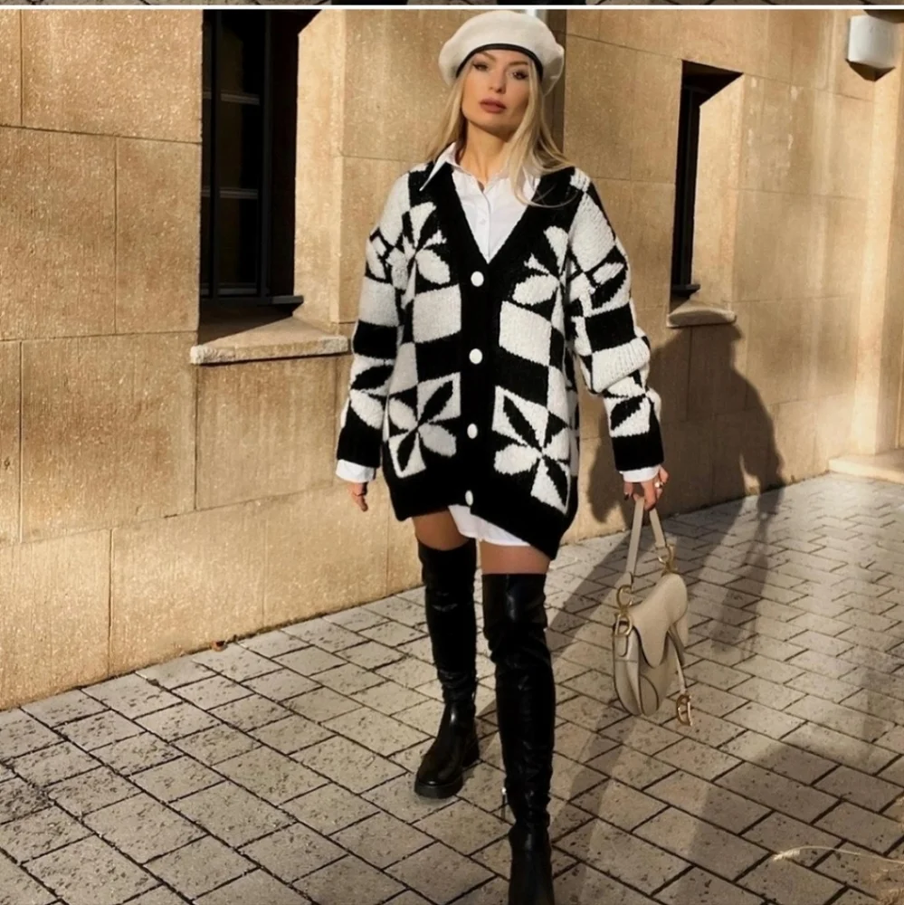 Zara Checkered Knit Jacquard Cardigan Bloggers Favorite - Picture 2 of 6